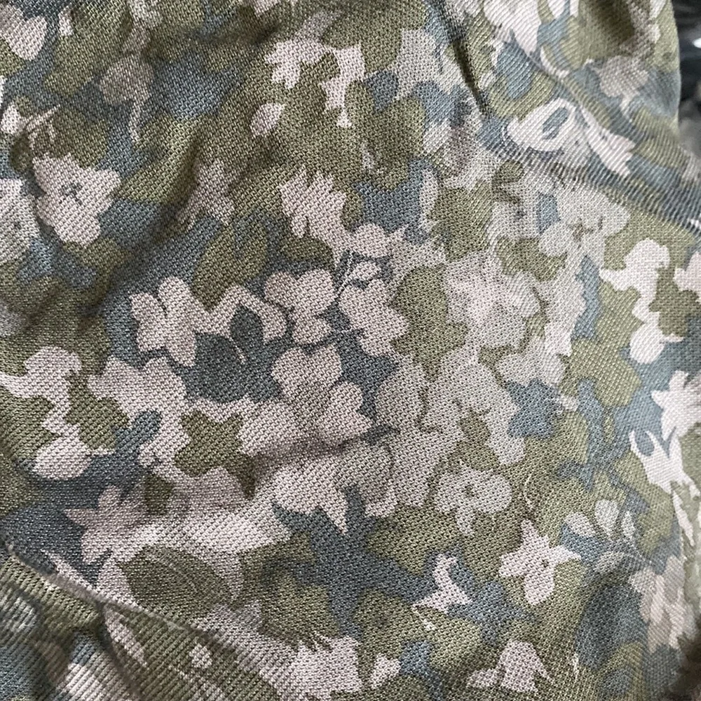 NWT Wit & Wisdom Army Green Floral Elastic Waist Shorts Size XS